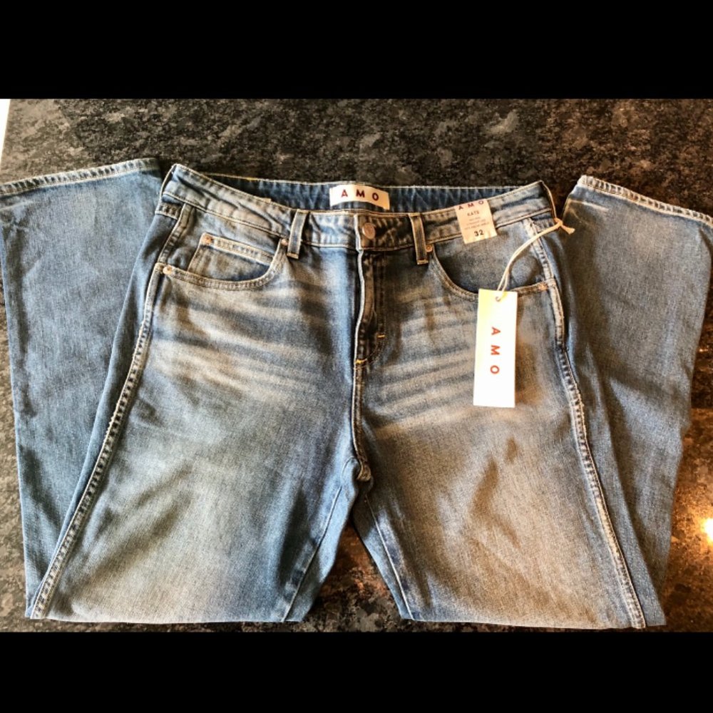 AMO Light Wash Cropped Ankle Jeans